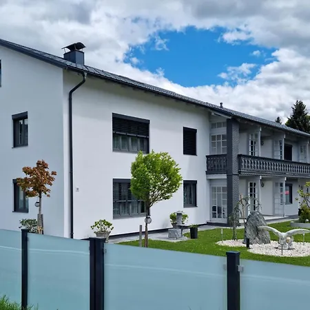 Penzion Gaestehaus Rettl Lavamünd