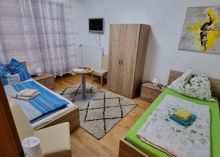 Gaestehaus Rettl 3* Lavamünd